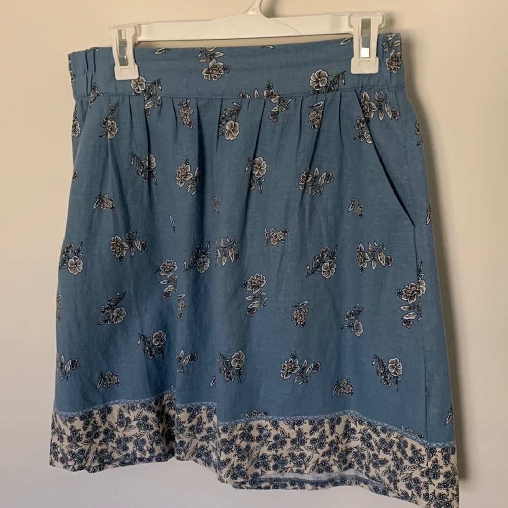 Loft outlet skirt EUC